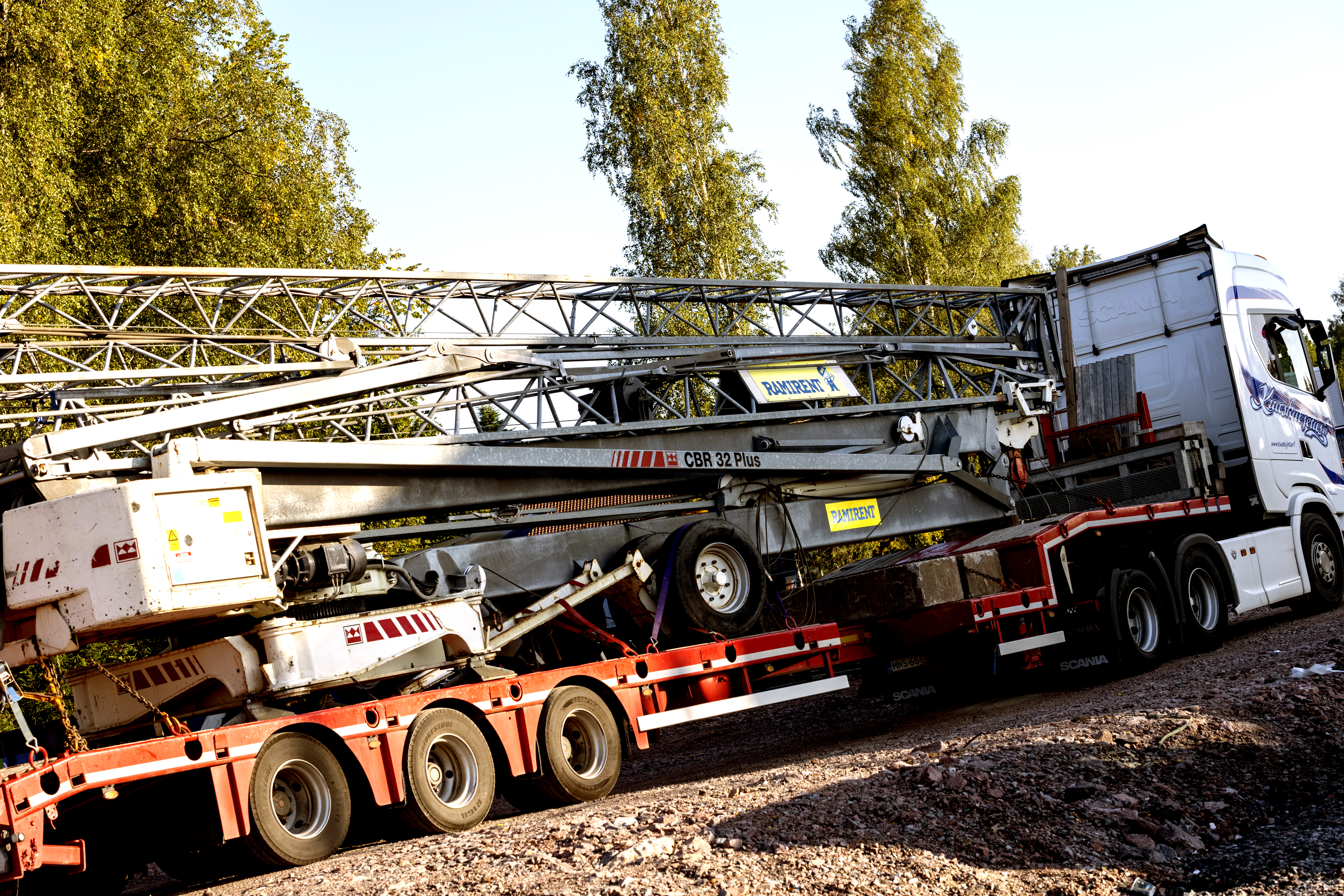 Self Erecting Crane 32 tm TEREX CBR 32 PLUS