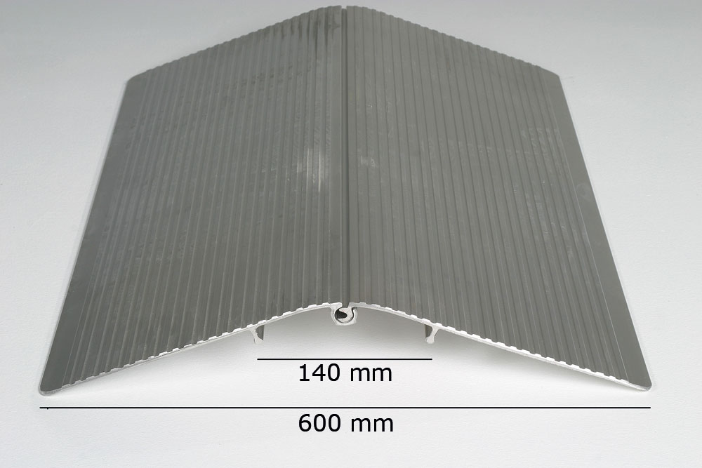 TRÖSKELRAMP 600X570 <500KG