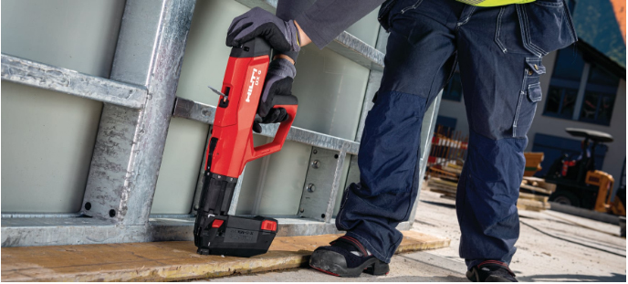 Panosnaulain lippaalla HILTI DX6MX