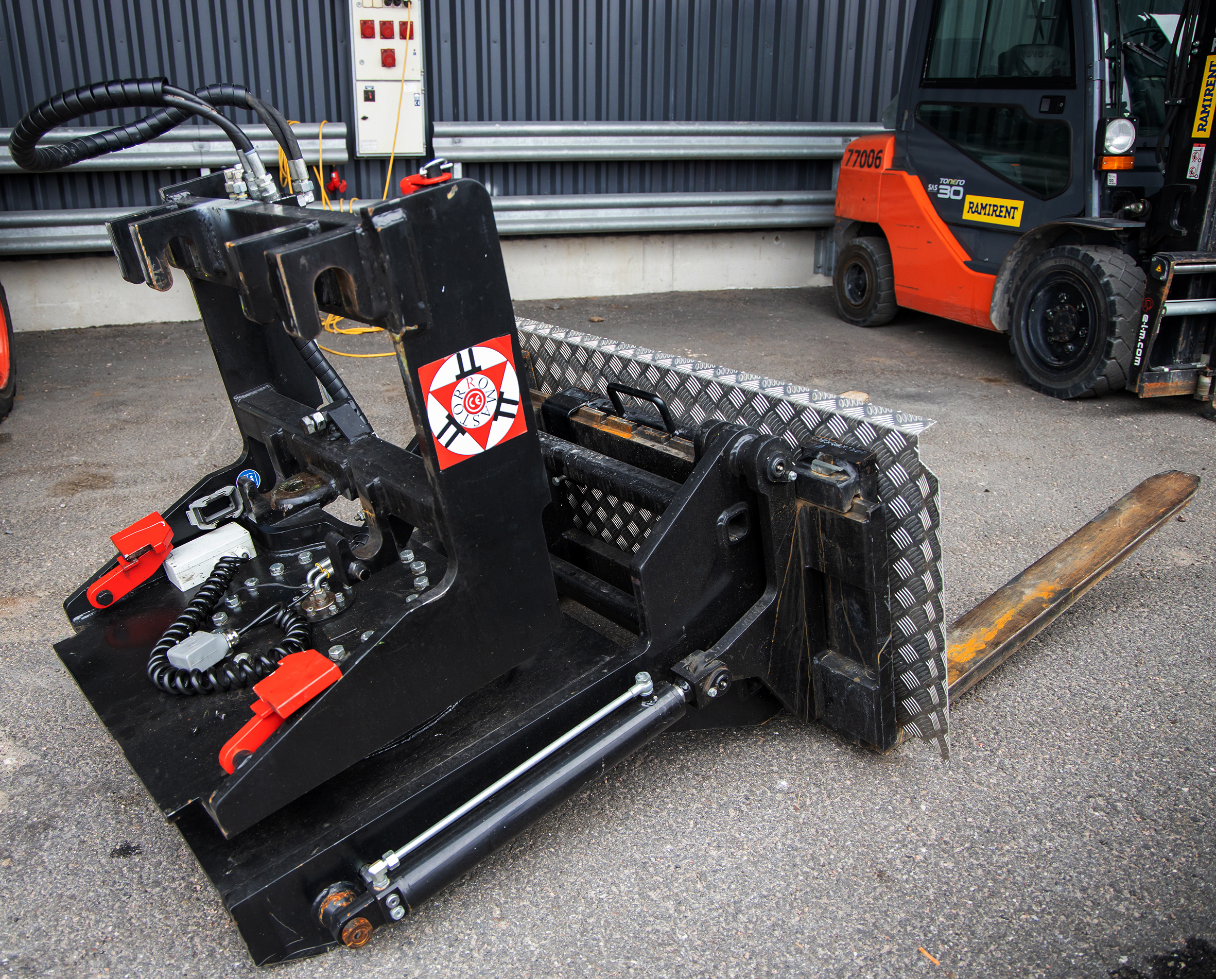 Hydraulic Swivel Base