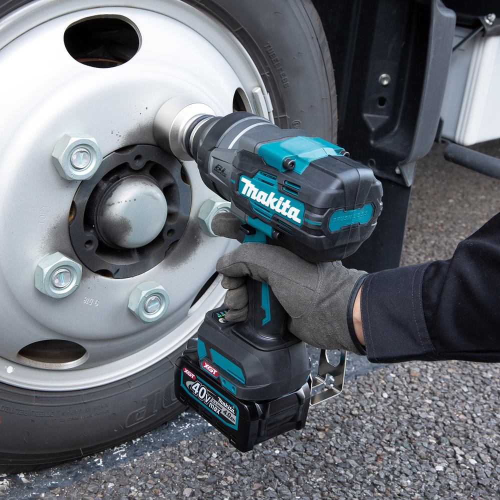 Iskevä akkumutterinväännin MAKITA TW001G