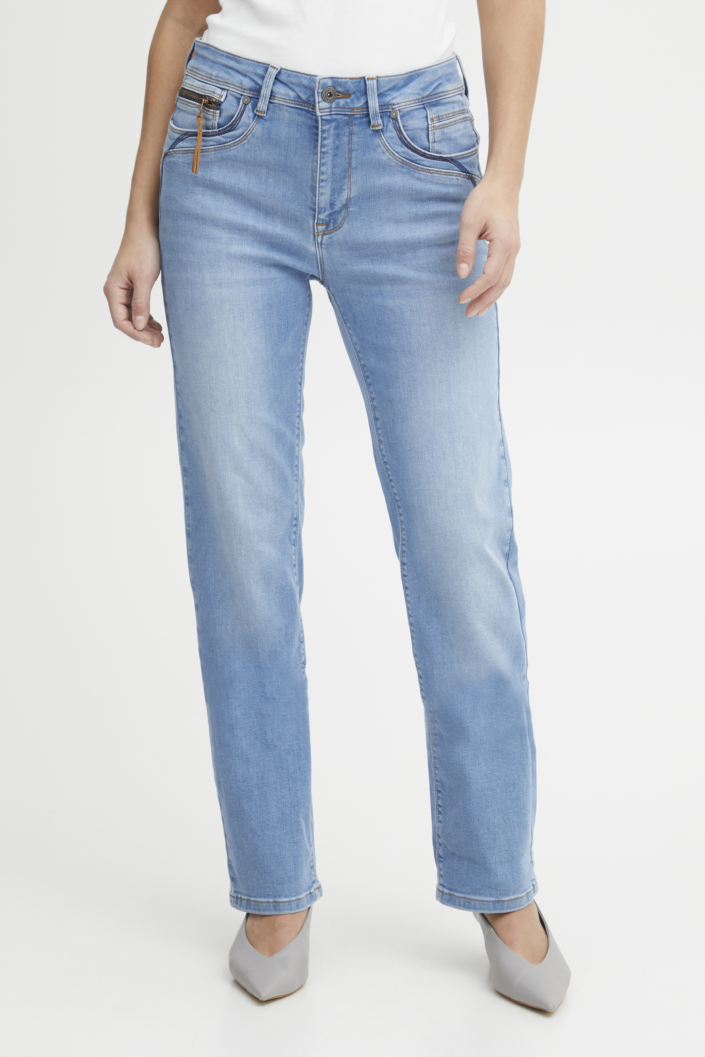 PZKAROLINA HW Jeans Straight Leg LOOKBOOK FRONT 50205580-200008