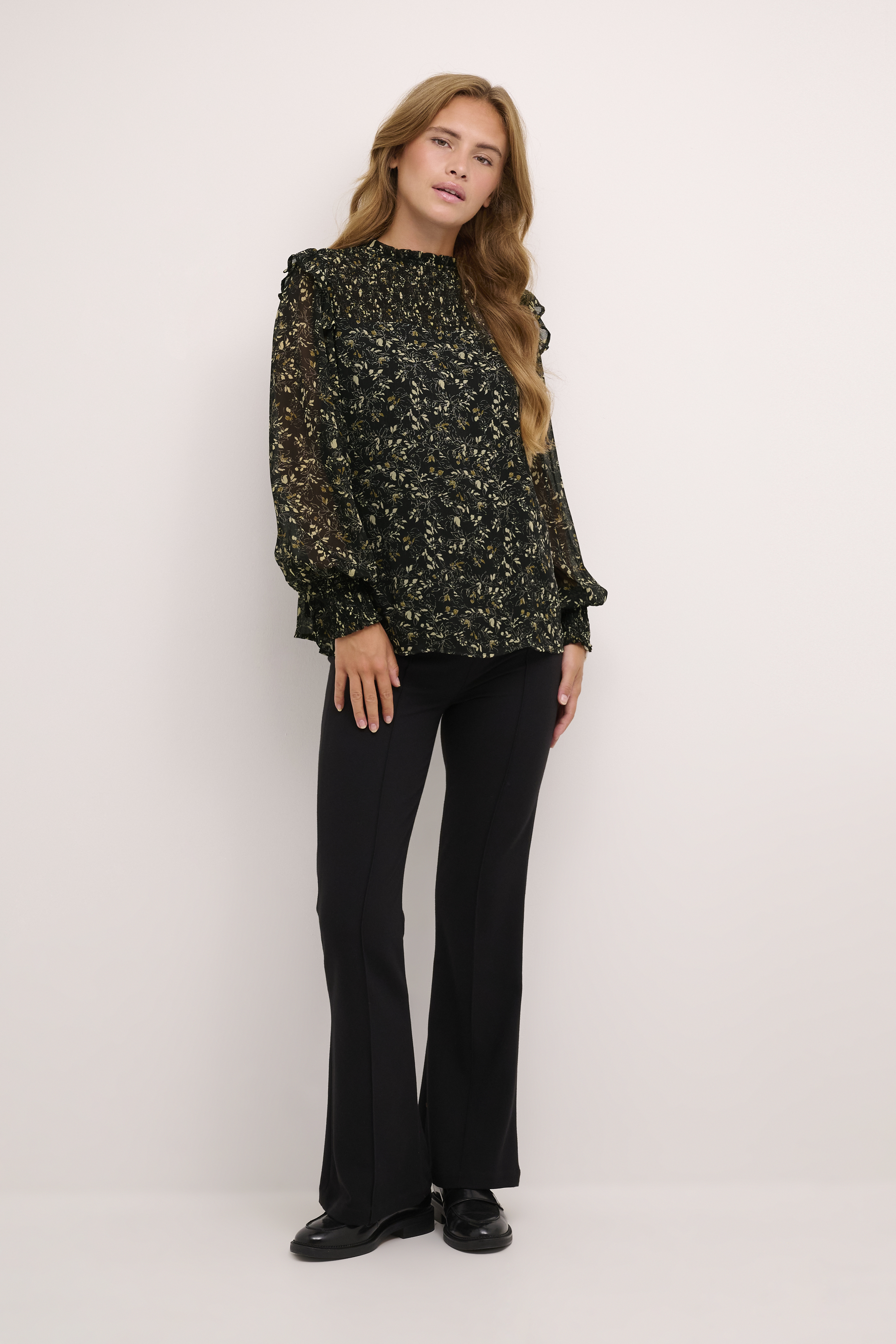 EllenKB Blouse LOOKBOOK FRONT 10104033-103399