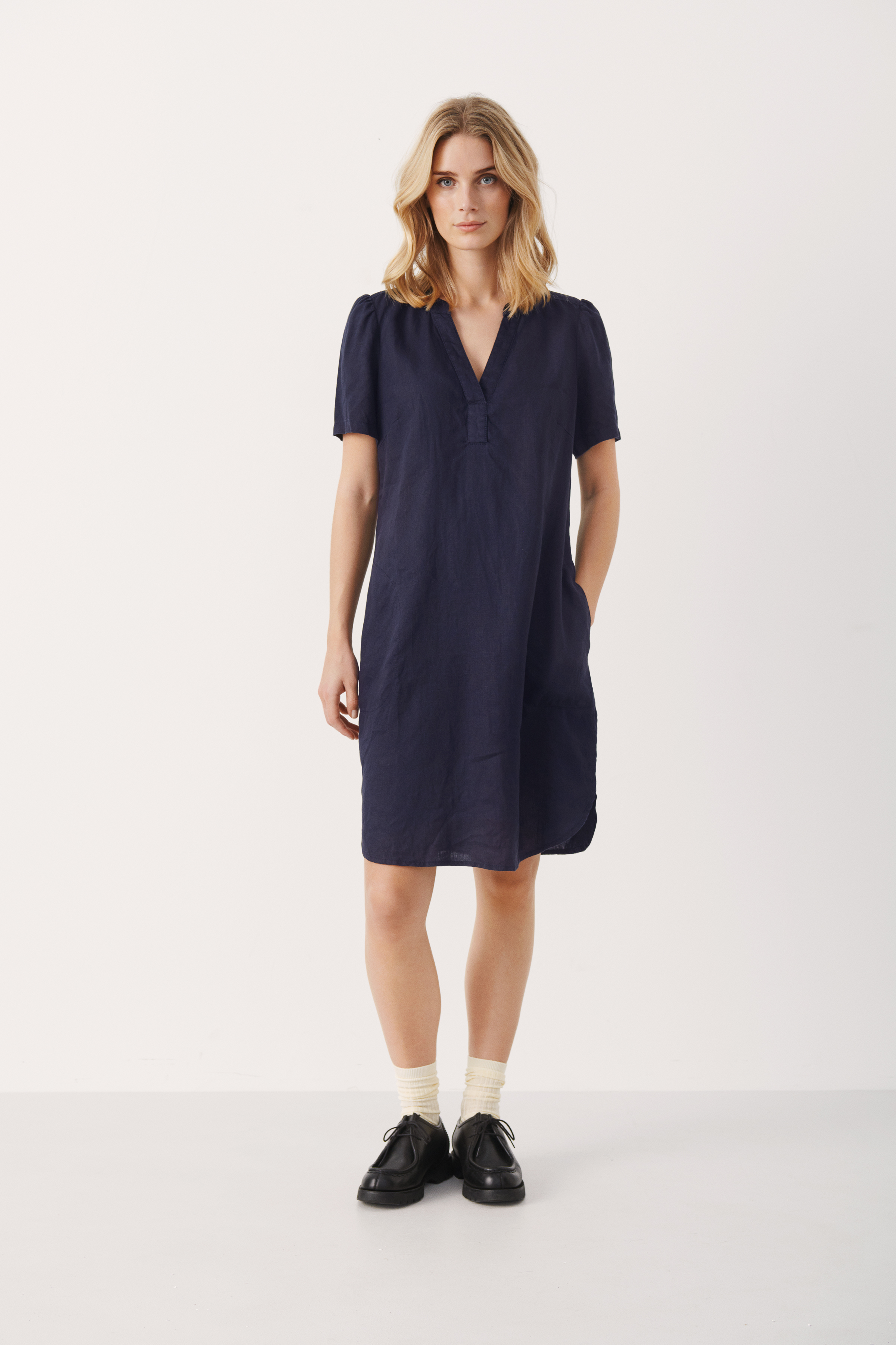 AminasePW Linen dress LOOKBOOK FRONT 30306783-194013