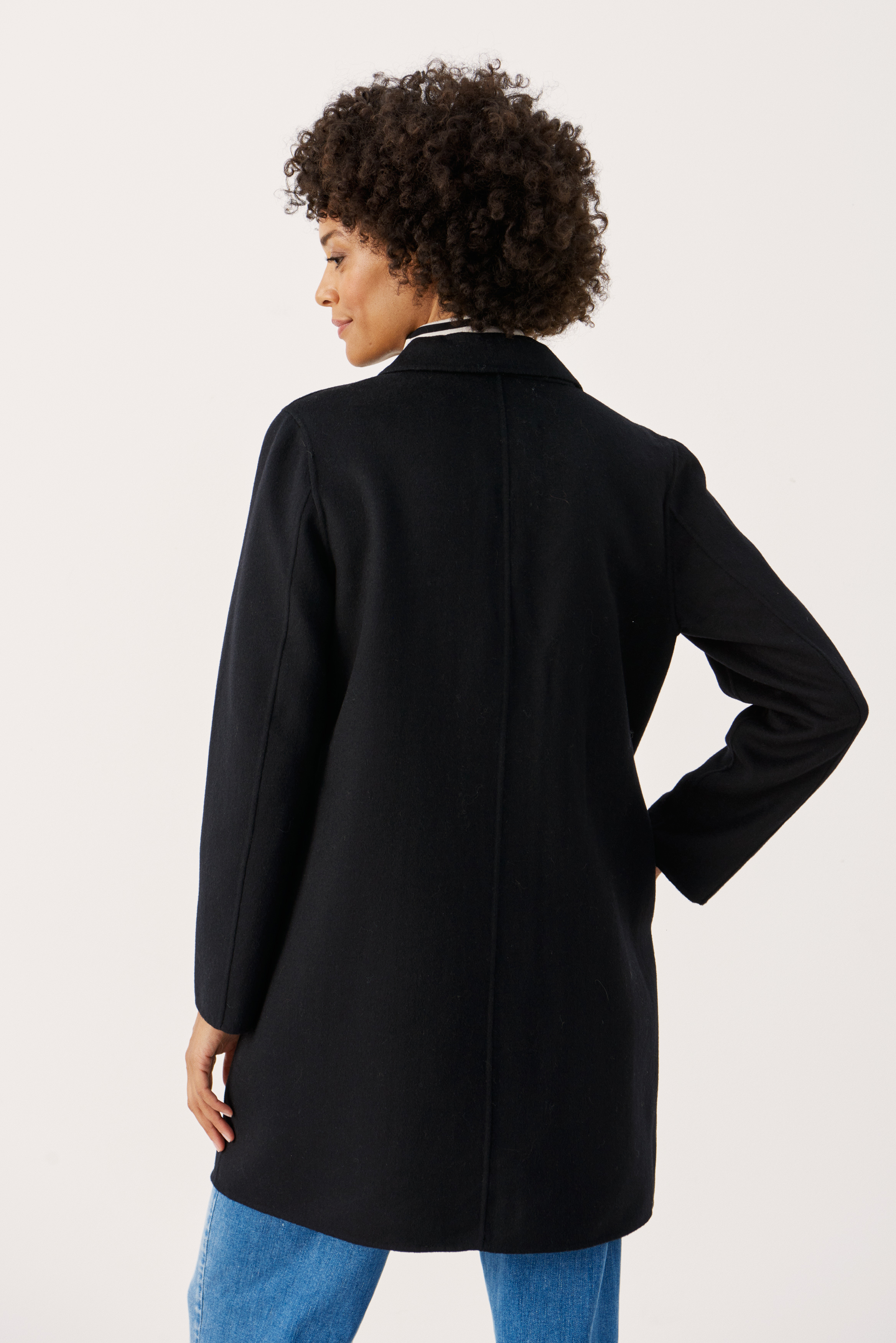 RosaliPW Coat LOOKBOOK BACK 30306925-194008