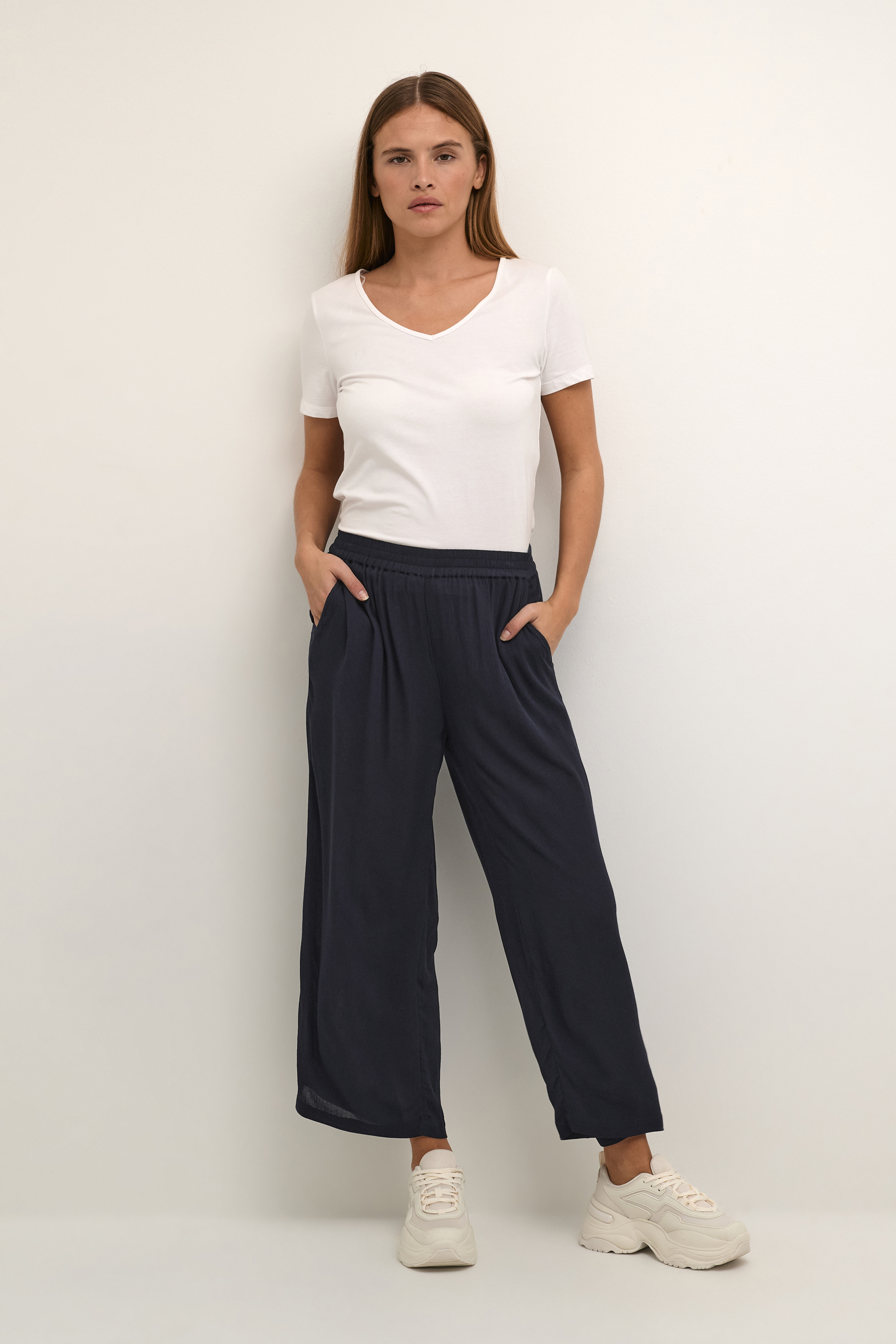 KAdacia Hose LOOKBOOK FRONT 10506454-194020