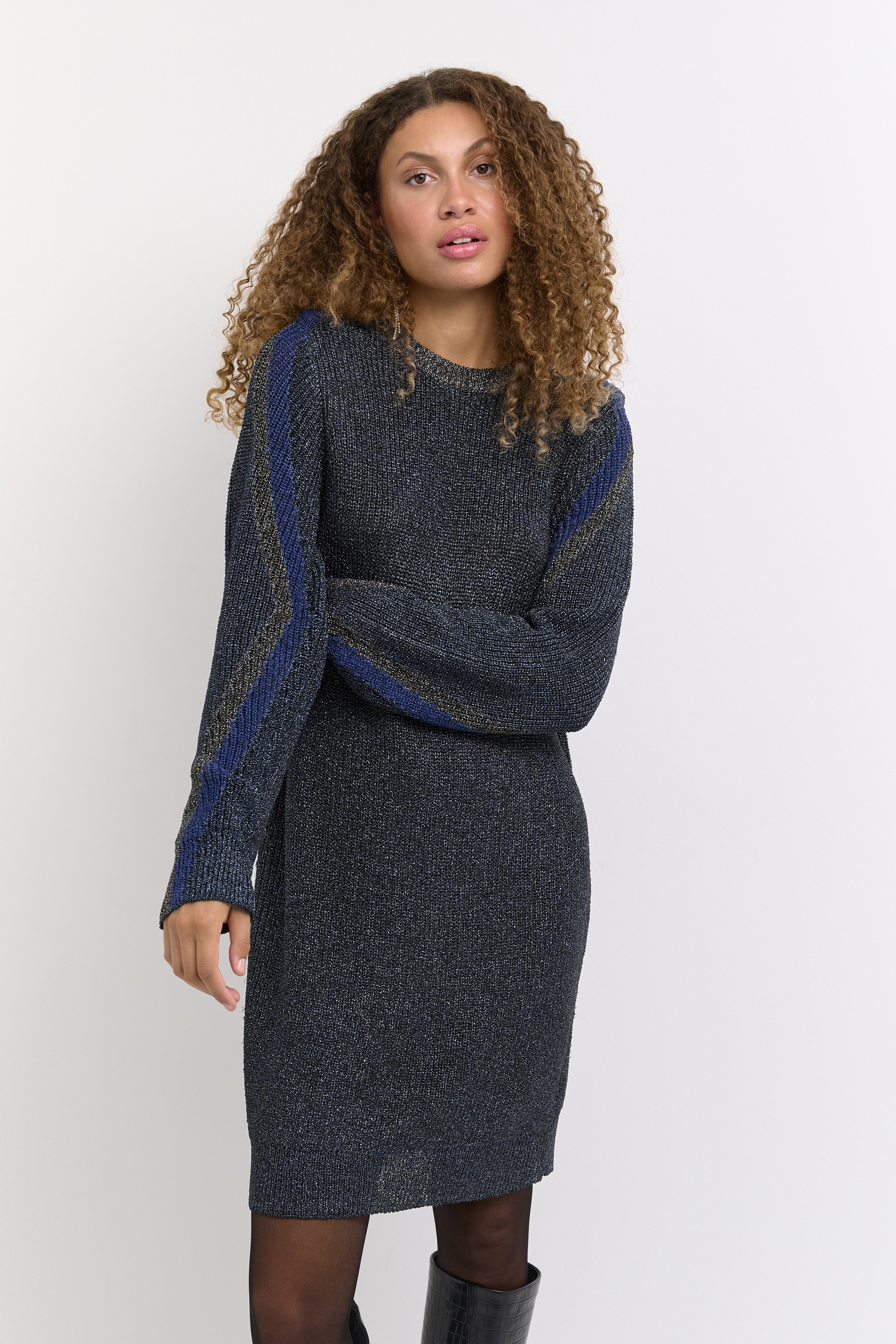 MWTALIA KNITTED DRESS LOOKBOOK FRONT 10704105-103565