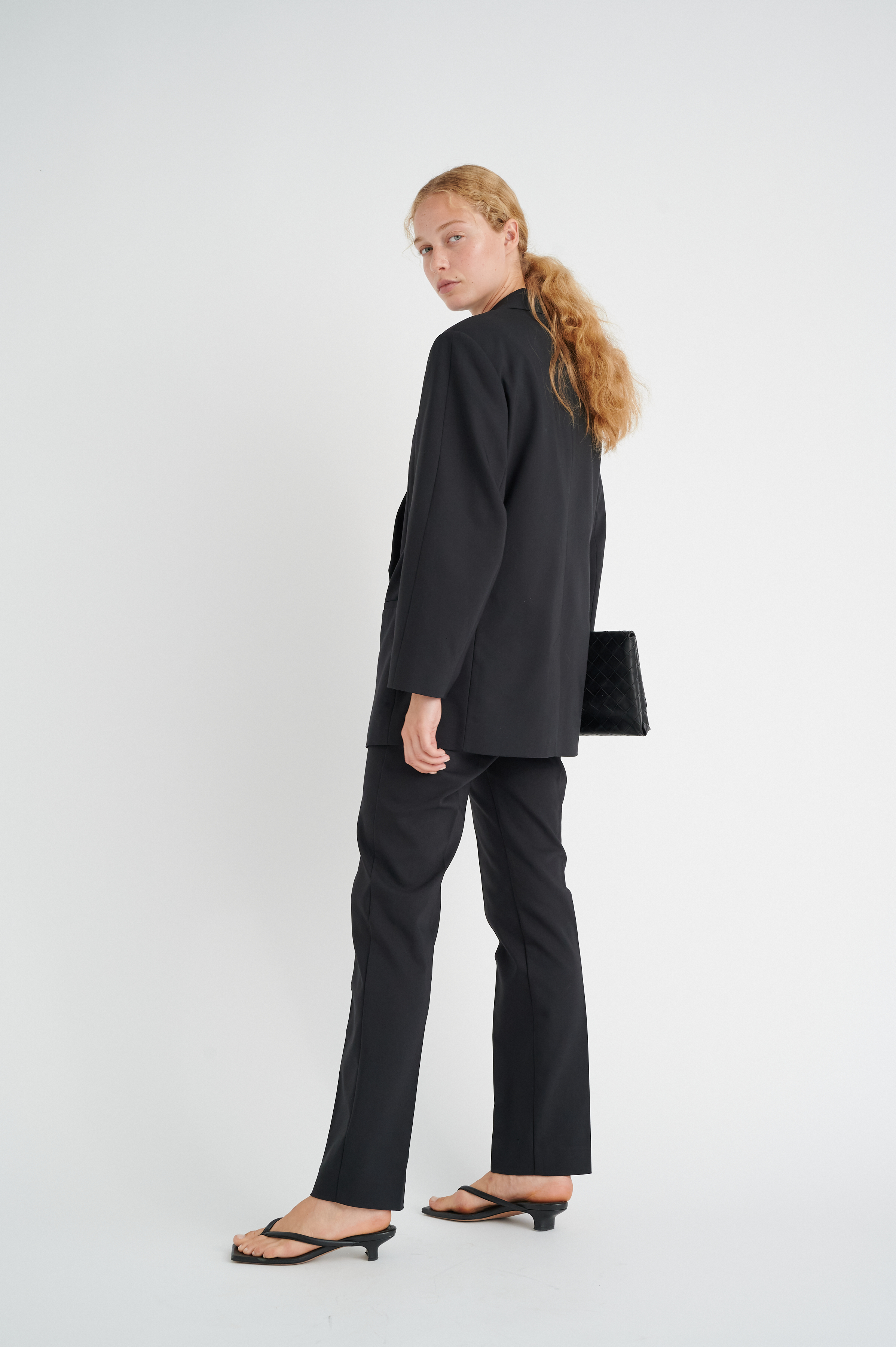 ZellaIW Trousers LOOKBOOK FRONT 30107627-194008