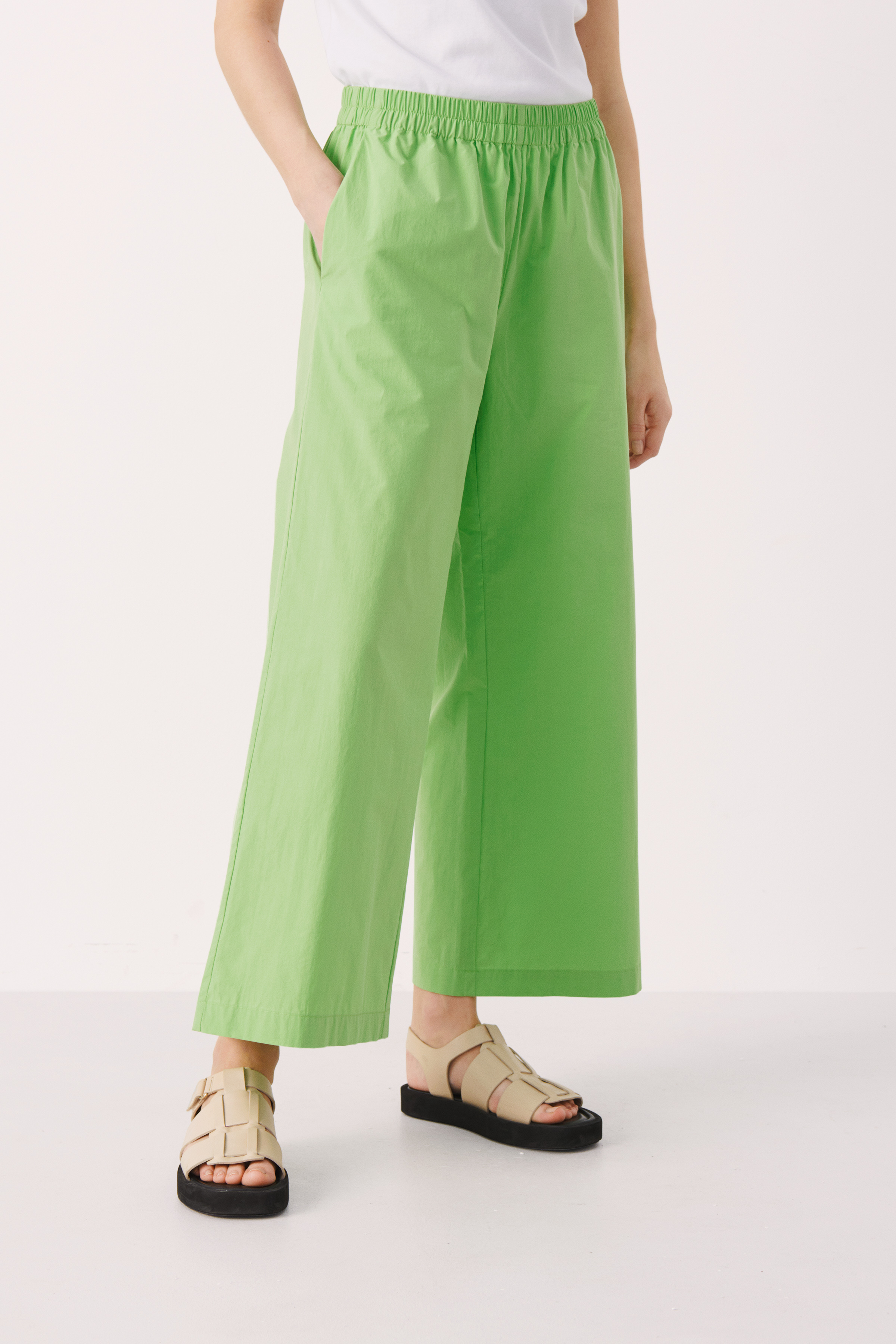 AishaPW Trousers LOOKBOOK FRONT 30307790-156437