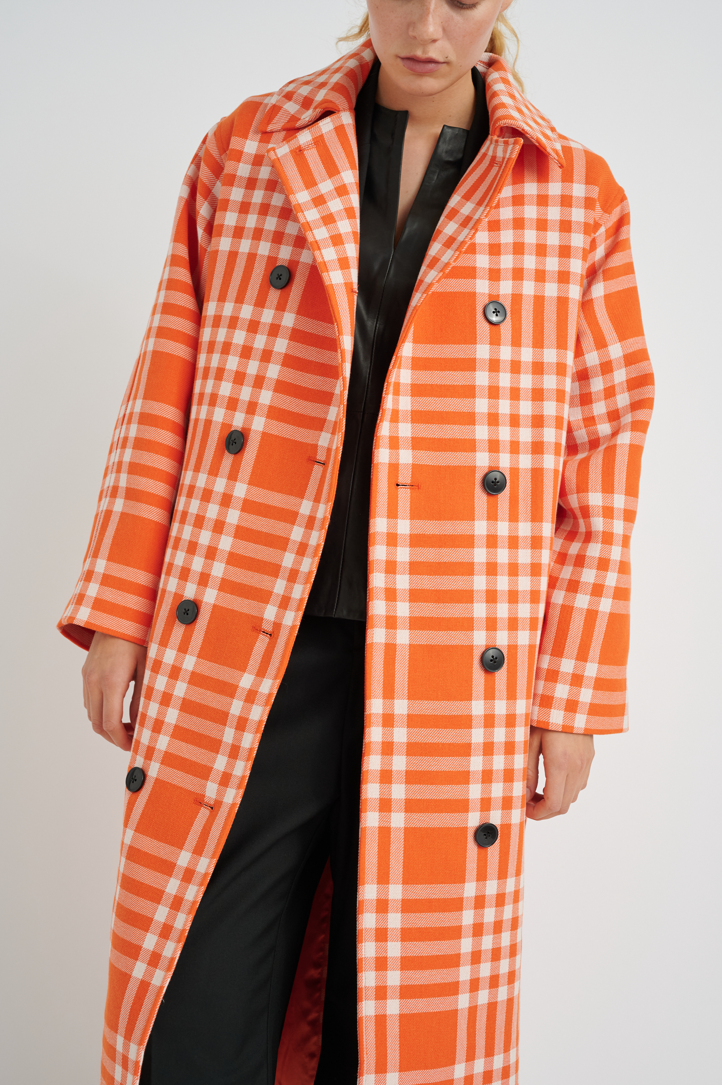 MitzieIW Coat LOOKBOOK DETAIL 30107977-301972