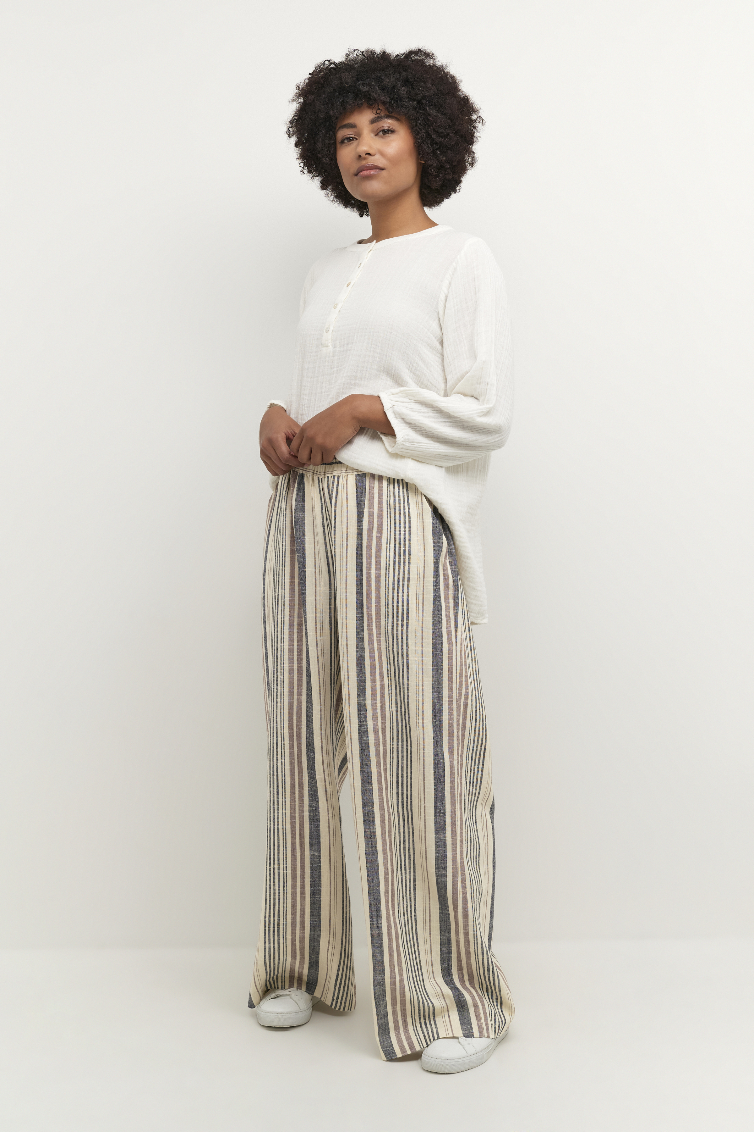 CUamena Linen Trousers LOOKBOOK FRONT 50109580-161212