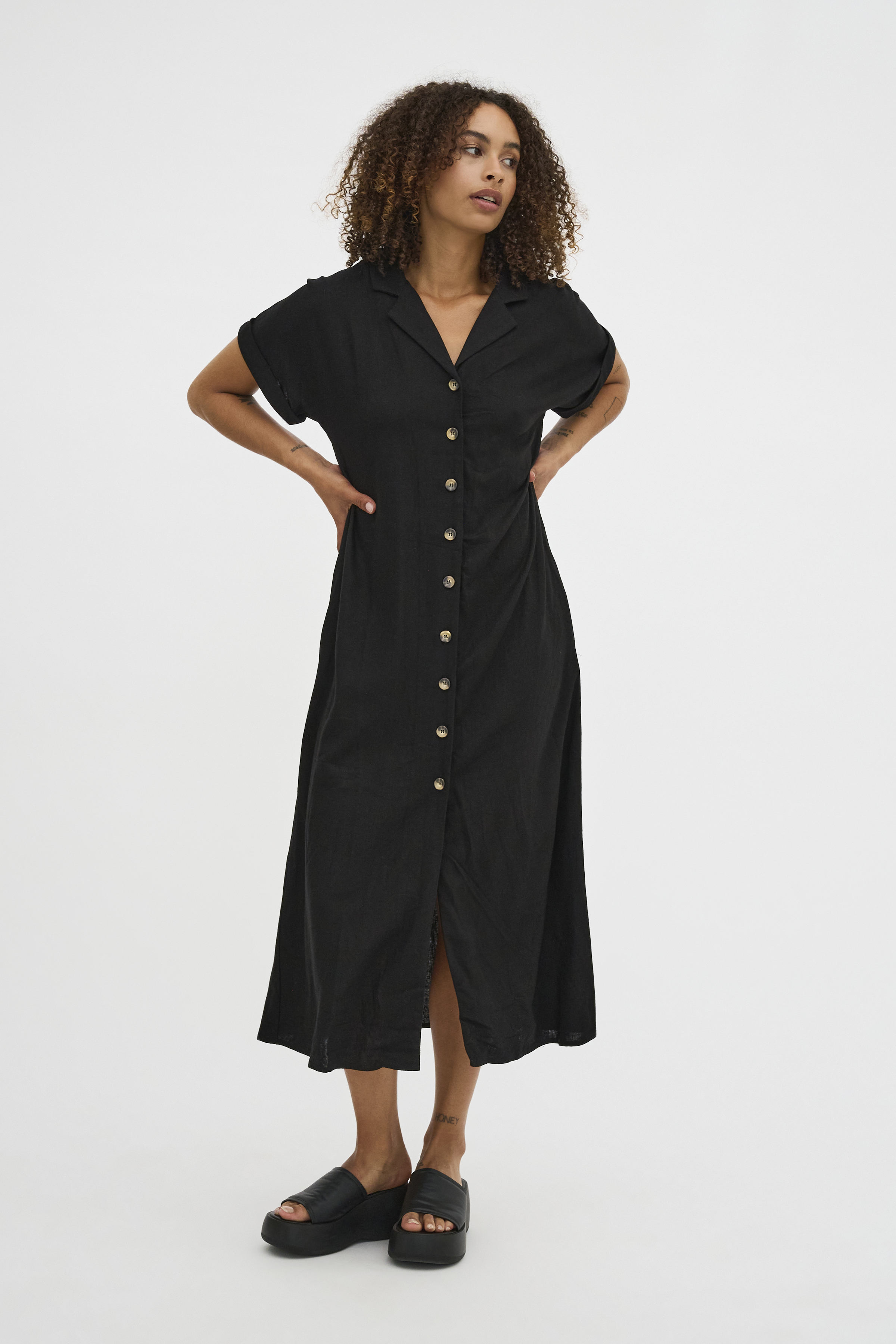 DiasMW Linen Dress LOOKBOOK FRONT 10704242-100031