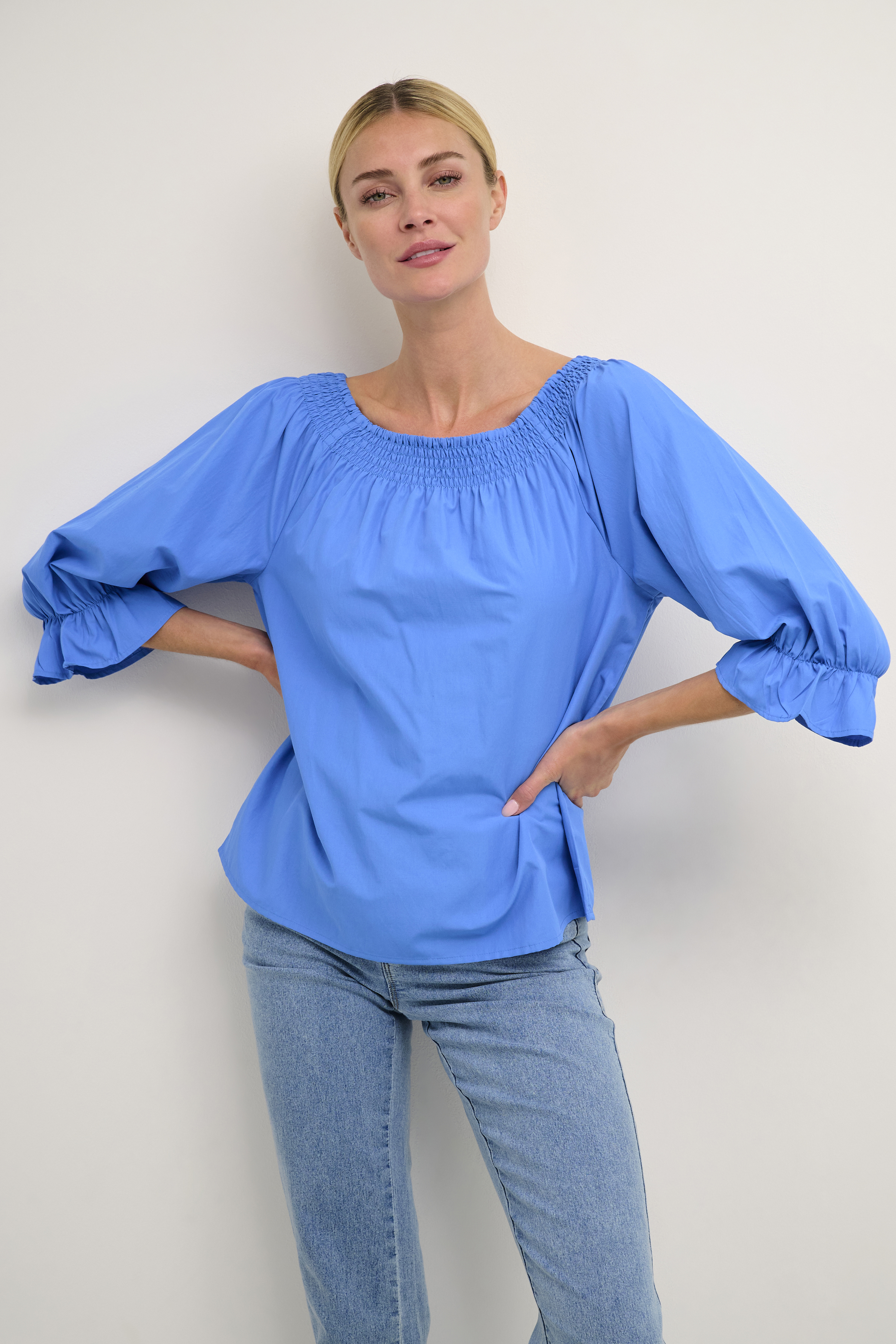 KAkira Bluse LOOKBOOK FRONT 10507419-184039