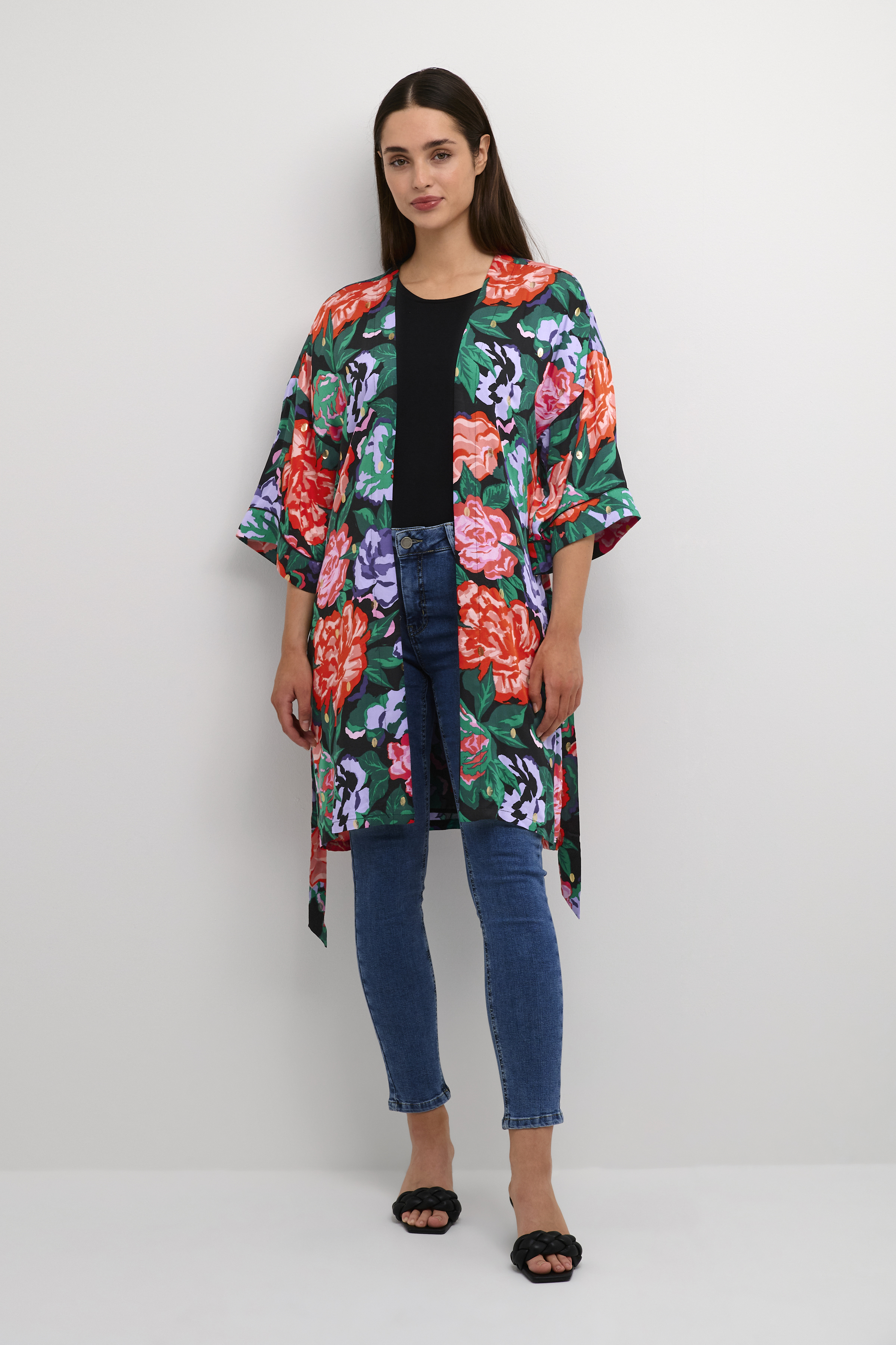 CUvirna Kimono LOOKBOOK FRONT 50109820-163823