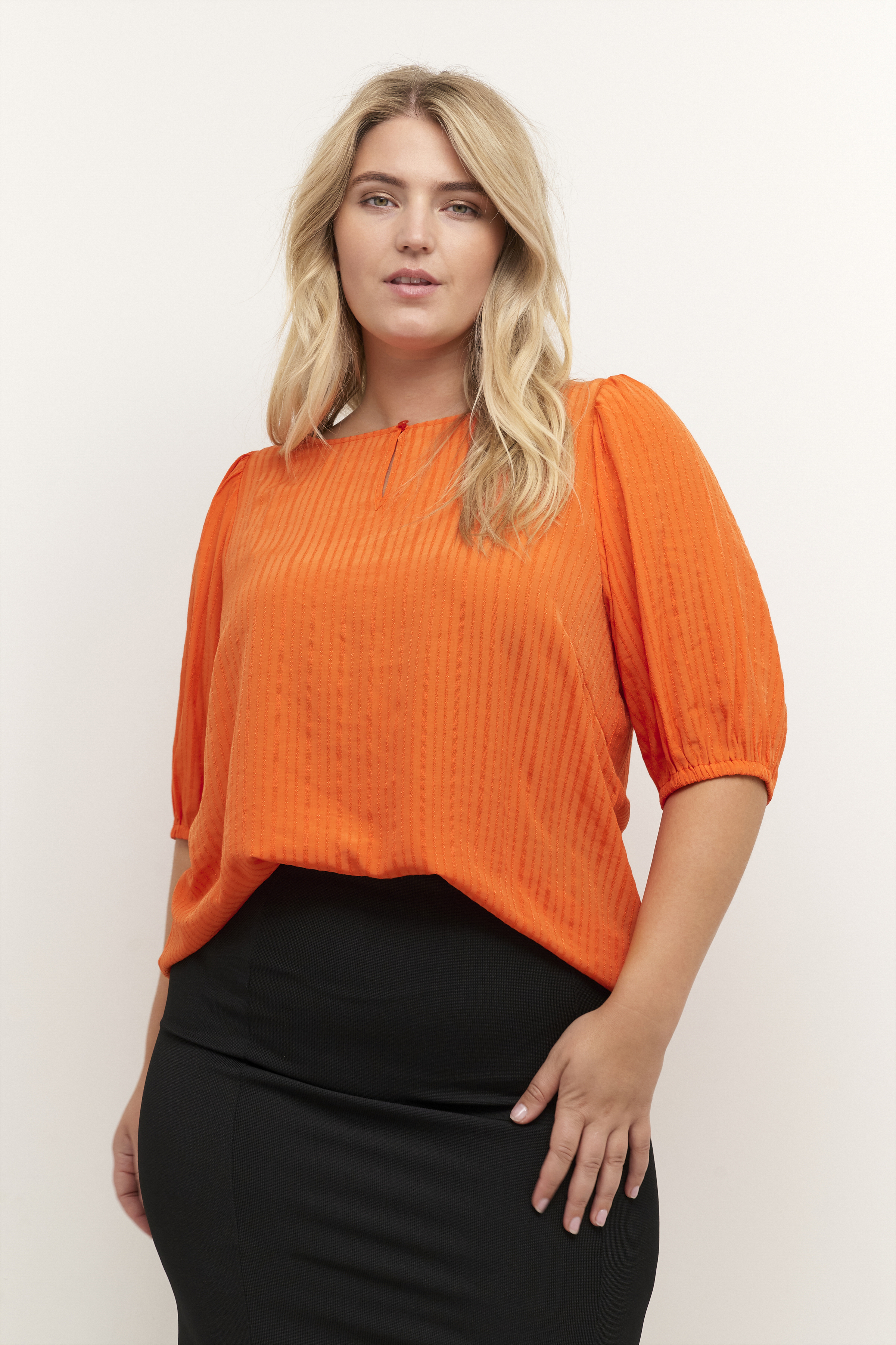 KCsilje Bluse LOOKBOOK FRONT 10581444-161362