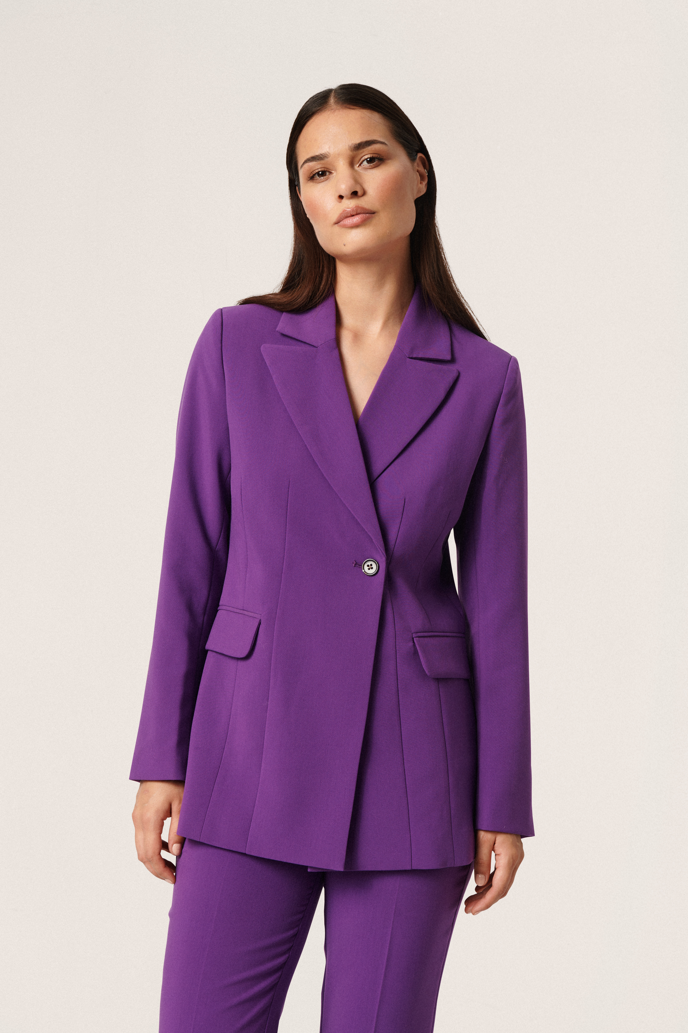 SLCorinne Blazer LOOKBOOK FRONT 30406378-193536